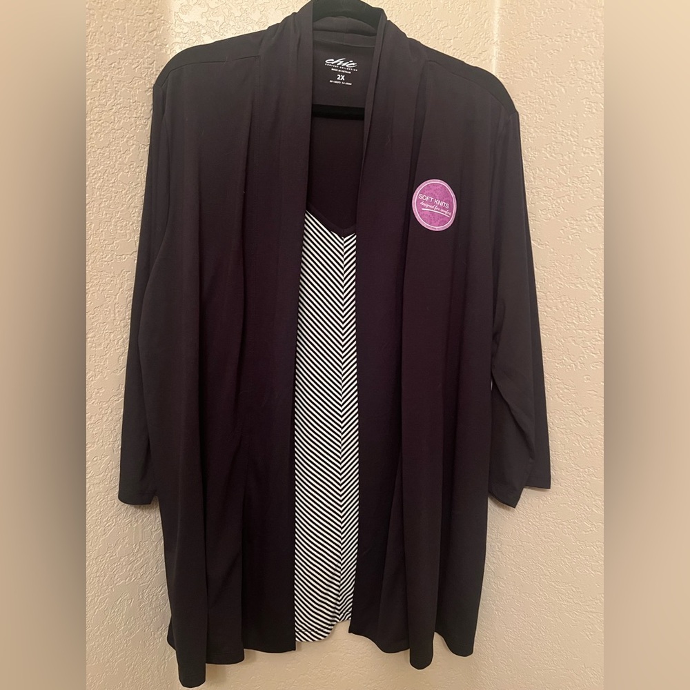 Chic Women’s Top NWT Size 2X